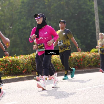 Runner Photo 6583475