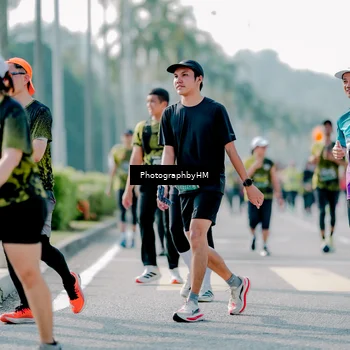 Runner Photo 6583515