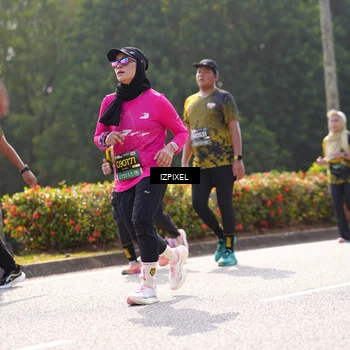 Runner Photo 6583538