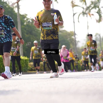 Runner Photo 6583886