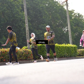 Runner Photo 6583903