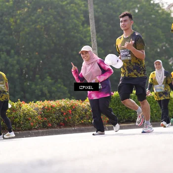 Runner Photo 6584018