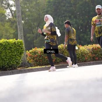 Runner Photo 6584032