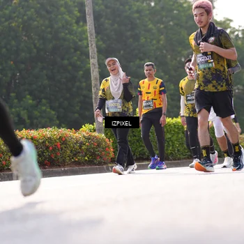 Runner Photo 6584040