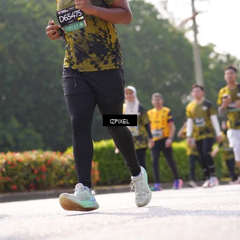 Runner Photo 6584073