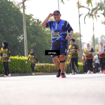 Runner Photo 6584090