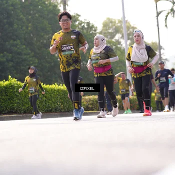 Runner Photo 6584153
