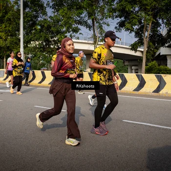 Runner Photo 6584200