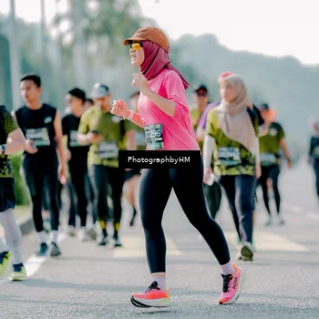 Runner Photo 6584202