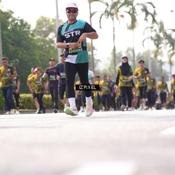 Runner Photo 6584217