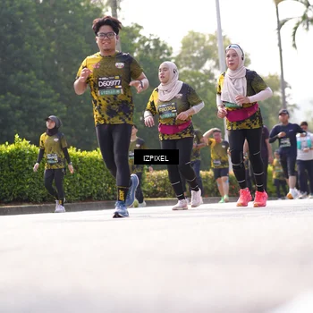 Runner Photo 6584234