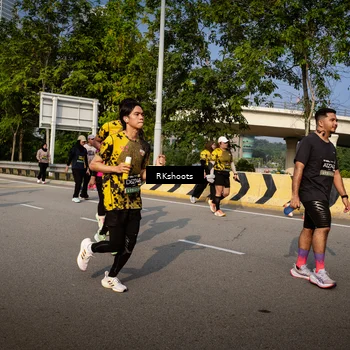 Runner Photo 6584250