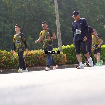 Runner Photo 6584303