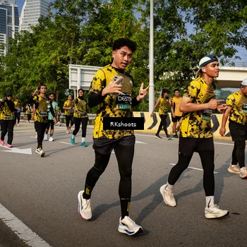 Runner Photo 6584336