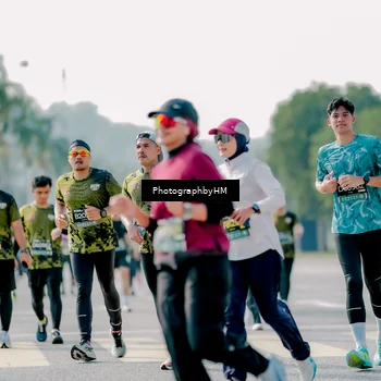 Runner Photo 6584768