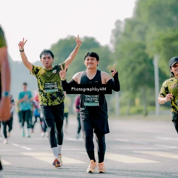 Runner Photo 6585003