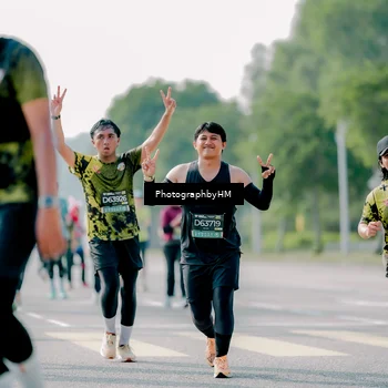 Runner Photo 6585019