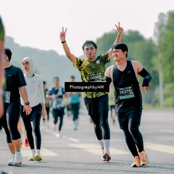 Runner Photo 6585021