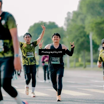 Runner Photo 6585034