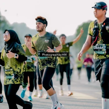Runner Photo 6585060