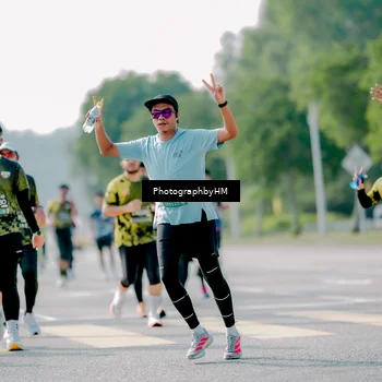 Runner Photo 6585120