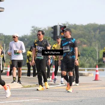 Runner Photo 6585127