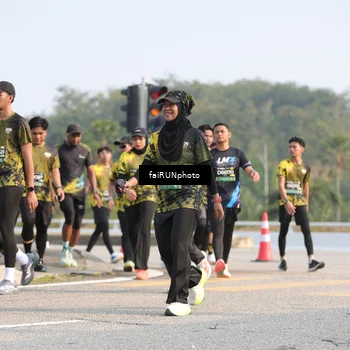 Runner Photo 6585236