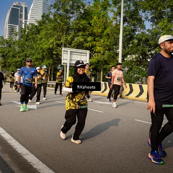 Runner Photo 6585240