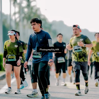 Runner Photo 6585262