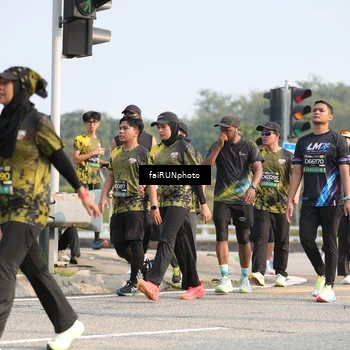 Runner Photo 6585273