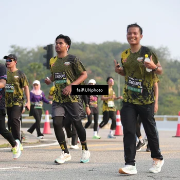 Runner Photo 6585320