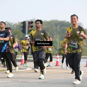 Runner Photo 6585330