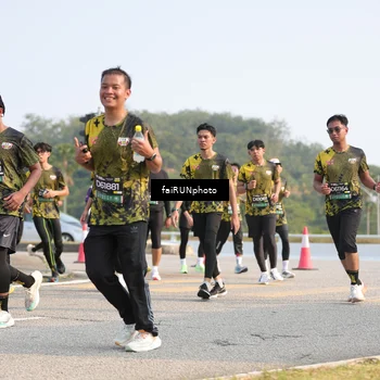 Runner Photo 6585421