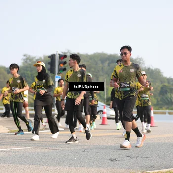 Runner Photo 6585427