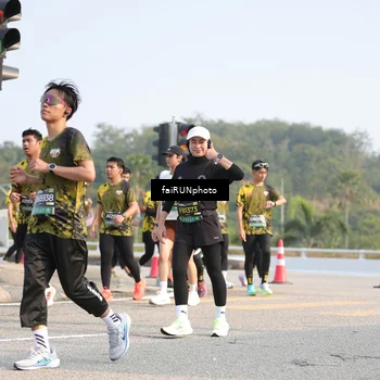 Runner Photo 6585573