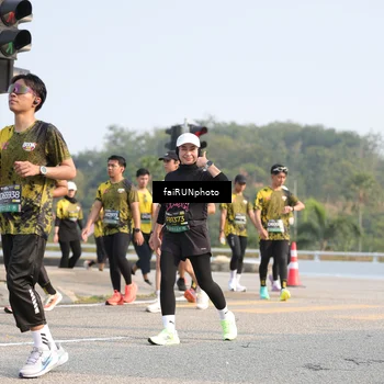Runner Photo 6585574