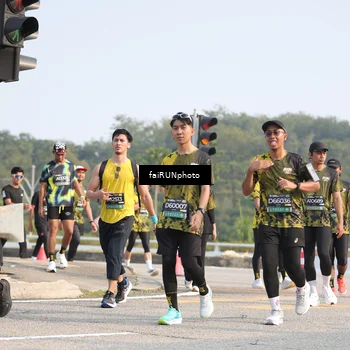 Runner Photo 6585636