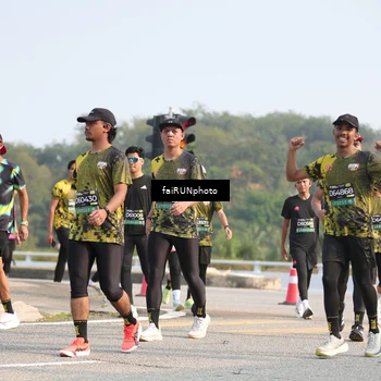 Runner Photo 6585802