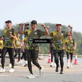 Runner Photo 6585874