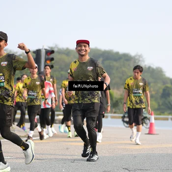Runner Photo 6585893