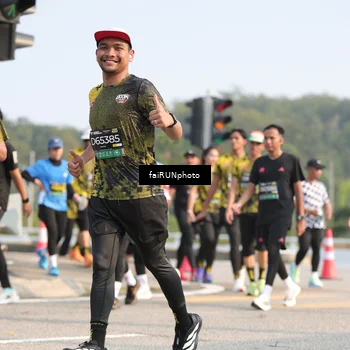 Runner Photo 6585896