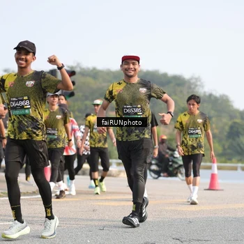 Runner Photo 6585982