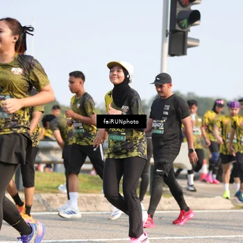 Runner Photo 6586123