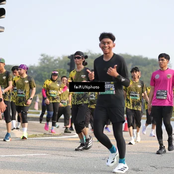 Runner Photo 6586189
