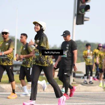 Runner Photo 6586191