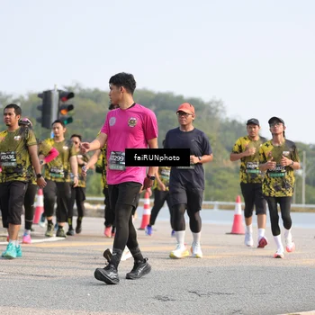 Runner Photo 6586214