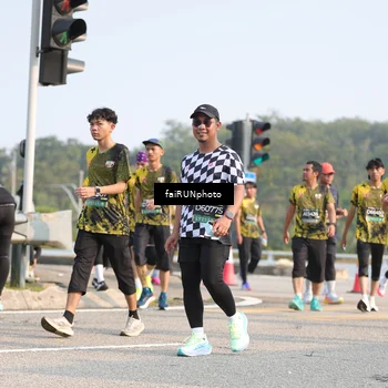 Runner Photo 6586256