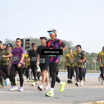 Runner Photo 6586479