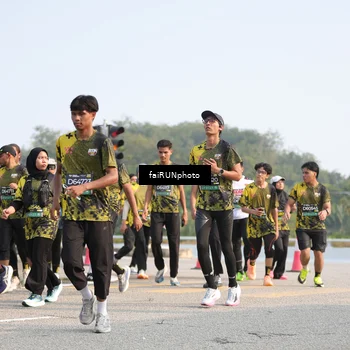 Runner Photo 6586636