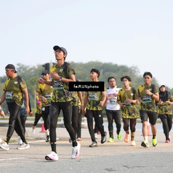 Runner Photo 6586710